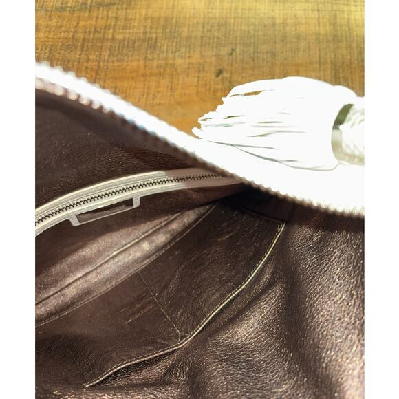 Michael Kors White Pebbled Leather Fold Over Clutch Shoulder Bag Tassel - Picture 10 of 14